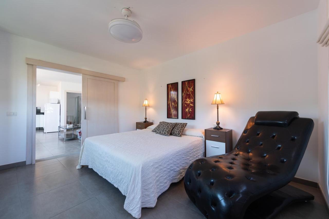 Holidays & Health In Oasis Apartment *